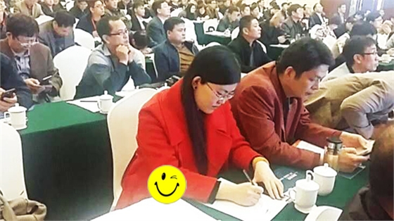 &ldquo;2015第三屆中國(guó)鋼鐵發(fā)展合作交流會(huì)&rdquo;在馬鞍山拉開(kāi)帷幕，煙臺(tái)華順作為唯一一家潤(rùn)滑企業(yè)應(yīng)邀出席本次盛會(huì)，煙臺(tái)華順公司13年來(lái)專(zhuān)項(xiàng)致力于高效節(jié)能油氣潤(rùn)滑系統(tǒng)的應(yīng)用和推廣，是中國(guó)油氣潤(rùn)滑系統(tǒng)客戶認(rèn)可度最高品牌，可直接替代進(jìn)口同類(lèi)產(chǎn)品