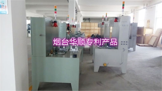 煙臺(tái)華順油氣潤(rùn)滑設(shè)備不僅能用于滾動(dòng)軸承和滑動(dòng)軸承，還在齒輪尤其是大型開(kāi)式齒輪、蝸輪蝸桿、滑動(dòng)面、機(jī)車輪緣及軌道、鏈條等傳動(dòng)件獲得了廣泛應(yīng)用