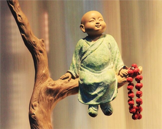 節(jié)能降耗，從油氣潤滑開始。近三年，煙臺華順油氣潤滑設(shè)備公司為國內(nèi)的200多個企業(yè)提供了500余套具有自主知識產(chǎn)權(quán)的油氣集中潤滑系統(tǒng)。這些設(shè)備的安裝與使用，不僅降低了設(shè)備潤滑油的消耗，提高了軸承的使用壽命，同時改善了客戶生產(chǎn)現(xiàn)場環(huán)境，投資回報率100%以上，受到了客戶的一致好評