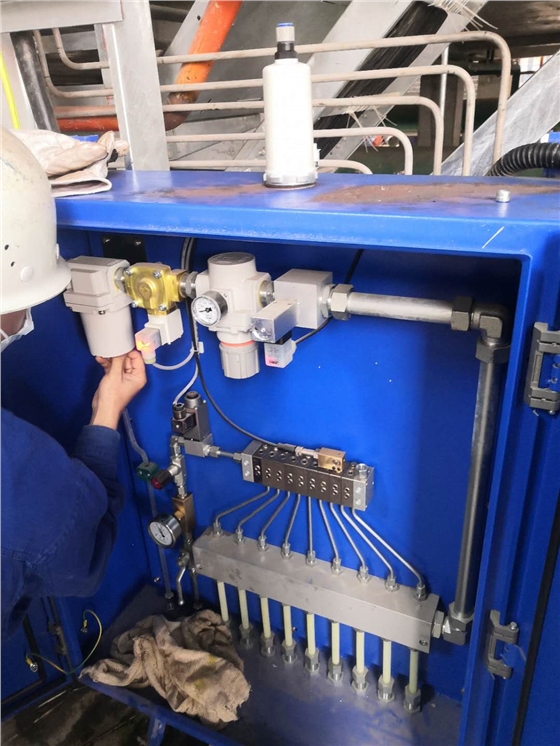 油氣潤滑系統(tǒng) 油氣潤滑系統(tǒng)