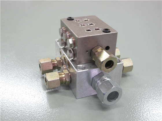 油氣潤(rùn)滑 油氣潤(rùn)滑