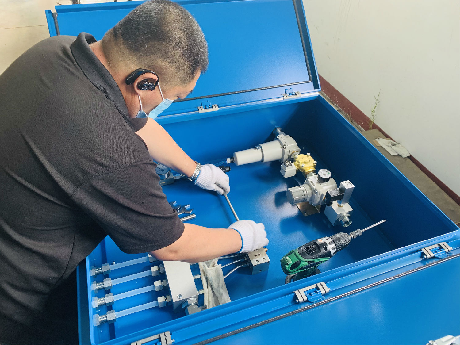 油氣潤(rùn)滑設(shè)備